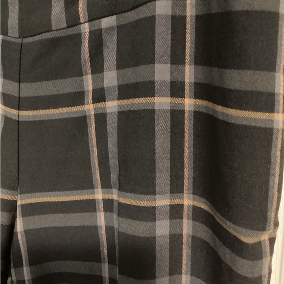 Black and brown Zac & Rachel plaid pants-size 12 - Picture 3 of 6